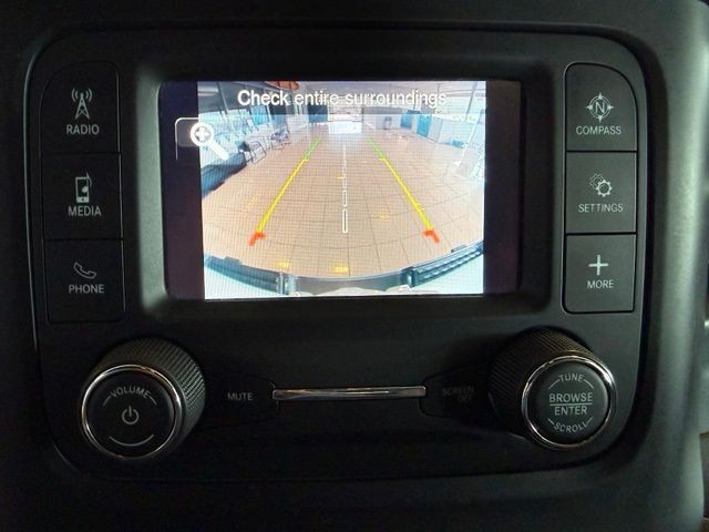 Ram 1500 Vehicle Full-screen Gallery Image 19