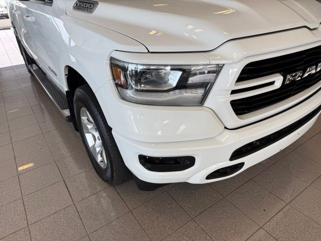 Ram 1500 Vehicle Full-screen Gallery Image 09