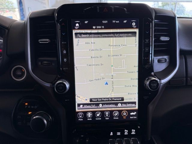 Ram 1500 Vehicle Full-screen Gallery Image 16