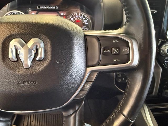 Ram 1500 Vehicle Full-screen Gallery Image 17