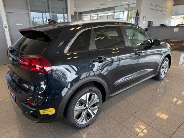 Kia Niro EV Vehicle Full-screen Gallery Image 03