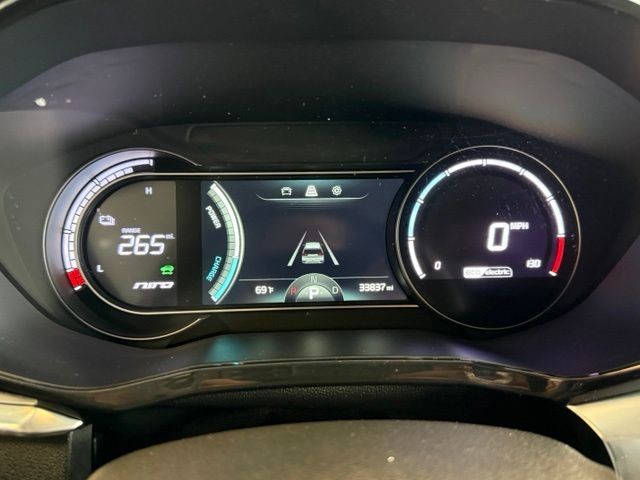 Kia Niro EV Vehicle Full-screen Gallery Image 13