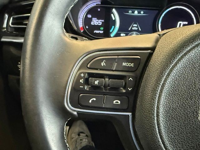 Kia Niro EV Vehicle Full-screen Gallery Image 17