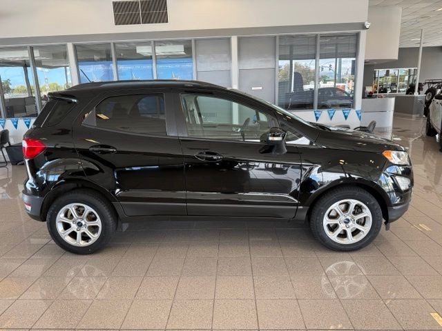 Ford EcoSport Vehicle Full-screen Gallery Image 02