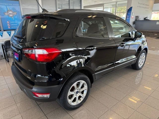 Ford EcoSport Vehicle Full-screen Gallery Image 03