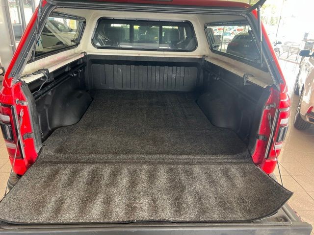Ram 1500 Vehicle Full-screen Gallery Image 08