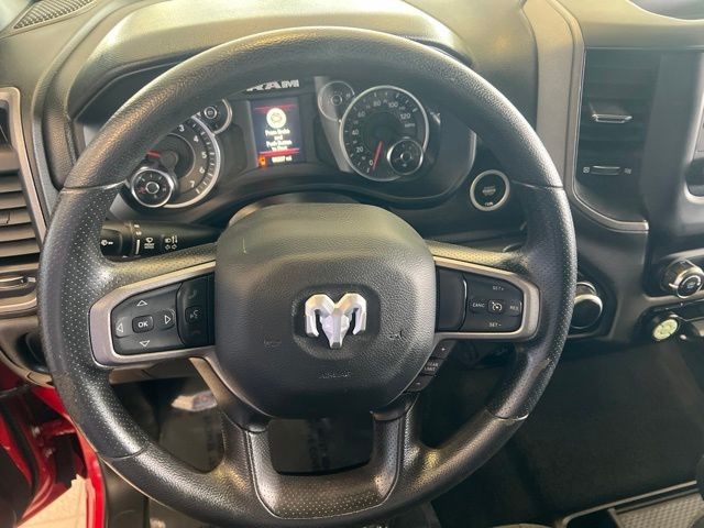 Ram 1500 Vehicle Full-screen Gallery Image 18