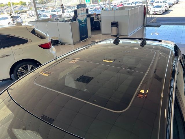 Nissan Ariya Vehicle Full-screen Gallery Image 14