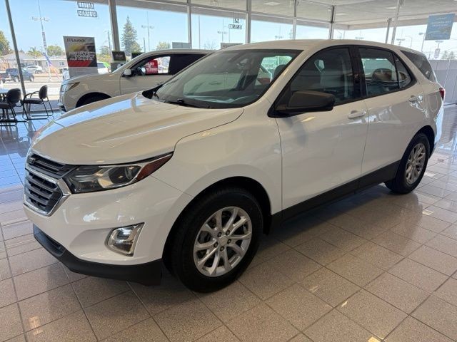 Chevrolet Equinox Vehicle Full-screen Gallery Image 06
