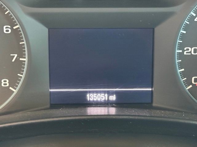 Chevrolet Equinox Vehicle Full-screen Gallery Image 12