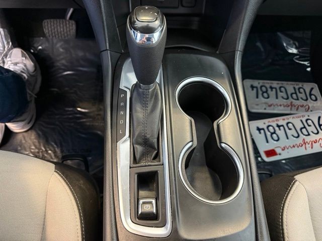 Chevrolet Equinox Vehicle Full-screen Gallery Image 16