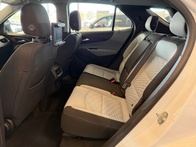 Chevrolet Equinox Vehicle Full-screen Gallery Image 20