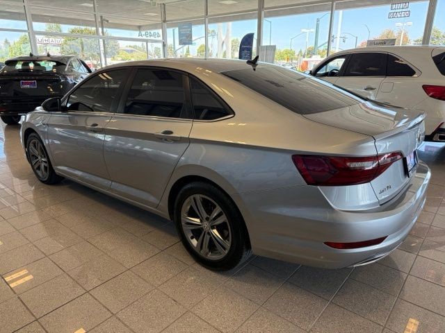 Volkswagen Jetta Vehicle Full-screen Gallery Image 05