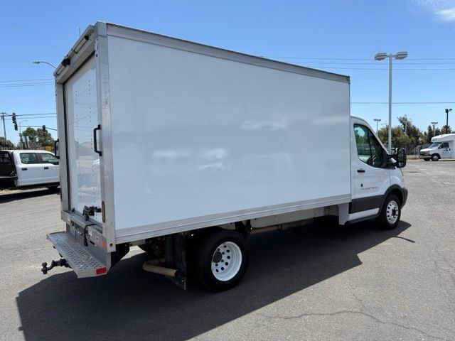 Ford Transit Chassis Vehicle Full-screen Gallery Image 03