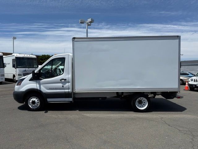 Ford Transit Chassis Vehicle Full-screen Gallery Image 06