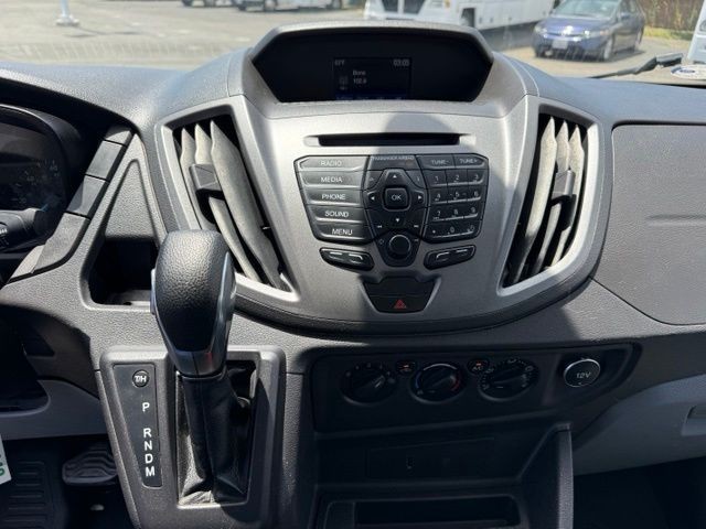 Ford Transit Chassis Vehicle Full-screen Gallery Image 16