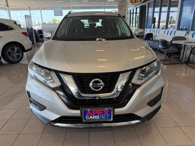 Nissan Rogue Vehicle Full-screen Gallery Image 07