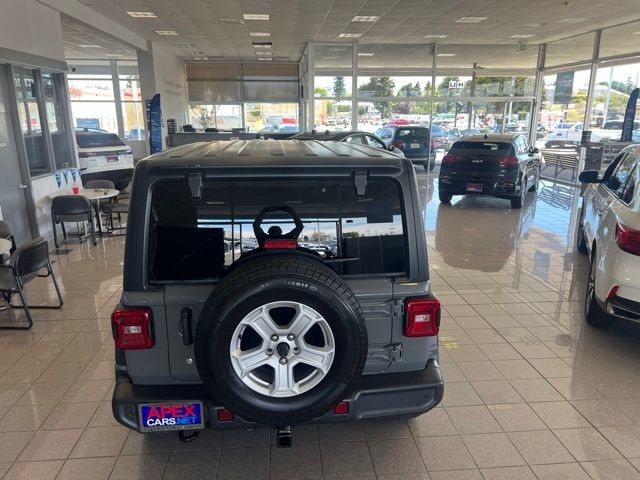 Jeep Wrangler Unlimited Vehicle Full-screen Gallery Image 08