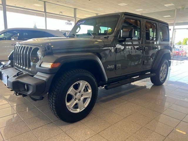 Jeep Wrangler Unlimited Vehicle Full-screen Gallery Image 14
