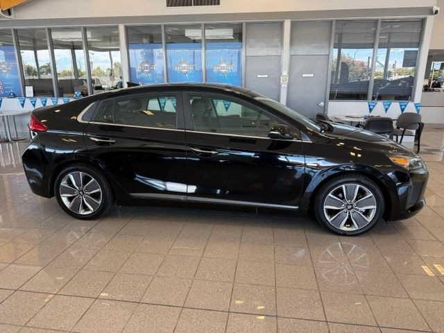 Hyundai Ioniq Hybrid Vehicle Full-screen Gallery Image 02