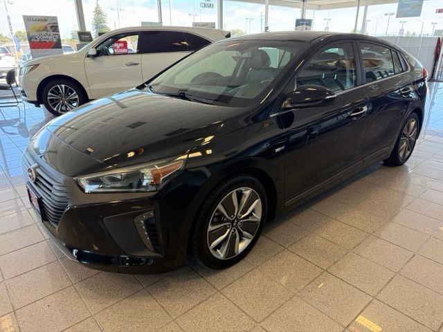 Hyundai Ioniq Hybrid Vehicle Full-screen Gallery Image 06