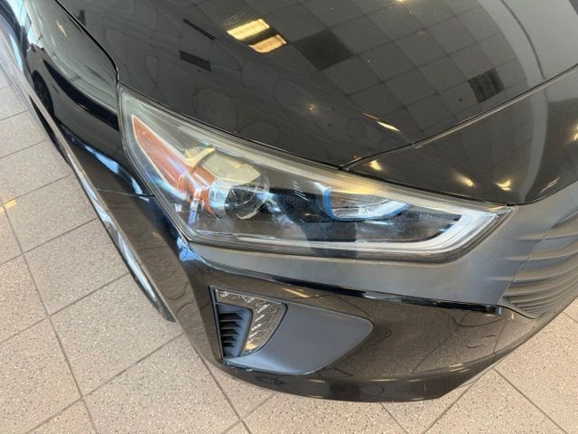 Hyundai Ioniq Hybrid Vehicle Full-screen Gallery Image 09