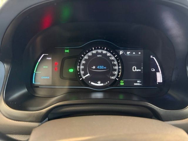 Hyundai Ioniq Hybrid Vehicle Full-screen Gallery Image 14