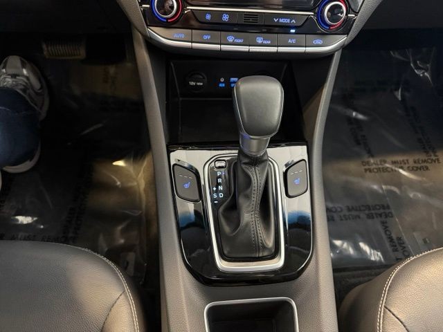 Hyundai Ioniq Hybrid Vehicle Full-screen Gallery Image 17