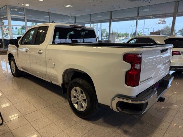 Chevrolet Silverado 1500 Vehicle Full-screen Gallery Image 06