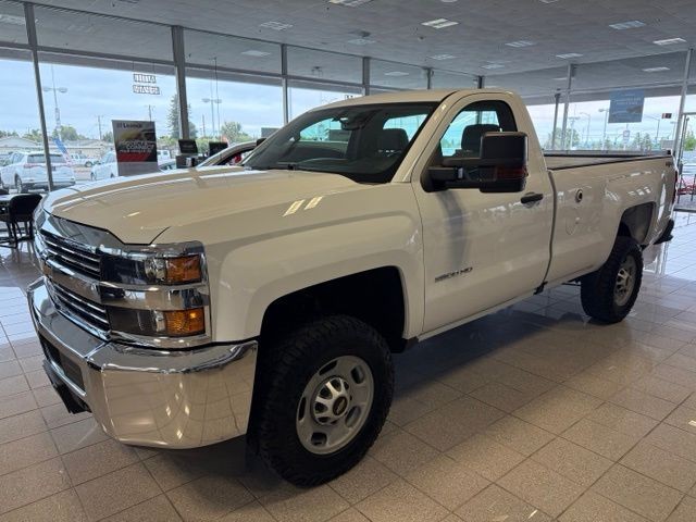 Chevrolet Silverado 2500HD Vehicle Full-screen Gallery Image 07