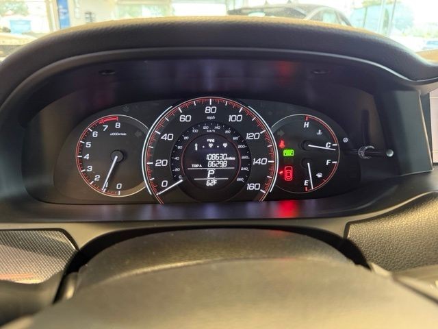 Honda Accord Sedan Vehicle Full-screen Gallery Image 13
