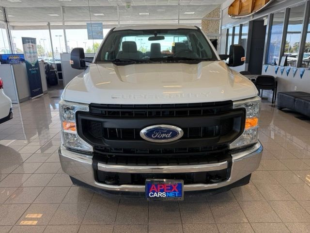 Ford Super Duty F-250 SRW Vehicle Full-screen Gallery Image 07