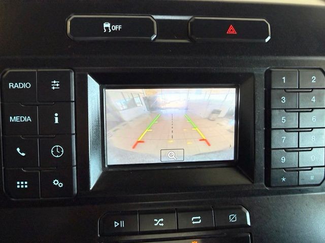 Ford Super Duty F-250 SRW Vehicle Full-screen Gallery Image 14