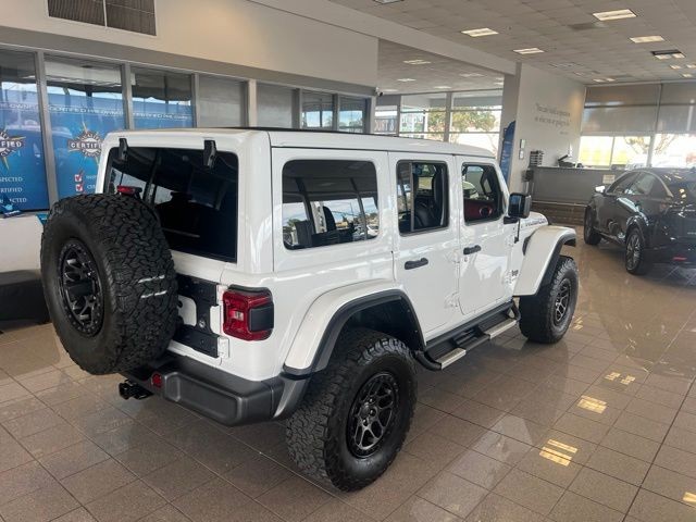 Jeep Wrangler Vehicle Full-screen Gallery Image 02