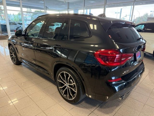 BMW X3 Vehicle Full-screen Gallery Image 05