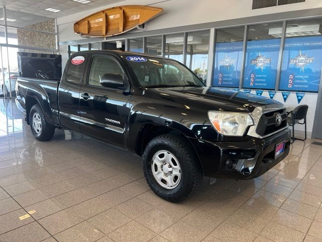Toyota Tacoma Vehicle Full-screen Gallery Image 02