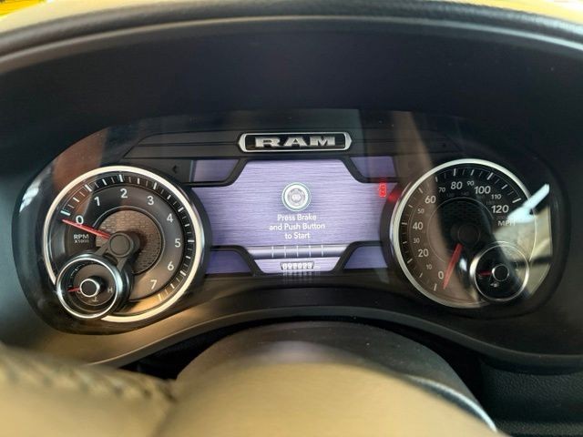 Ram 1500 Vehicle Full-screen Gallery Image 17