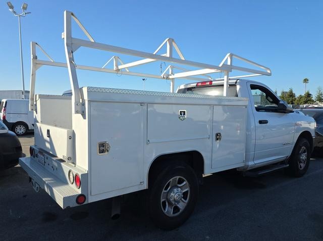 Ram 2500 Vehicle Full-screen Gallery Image 03