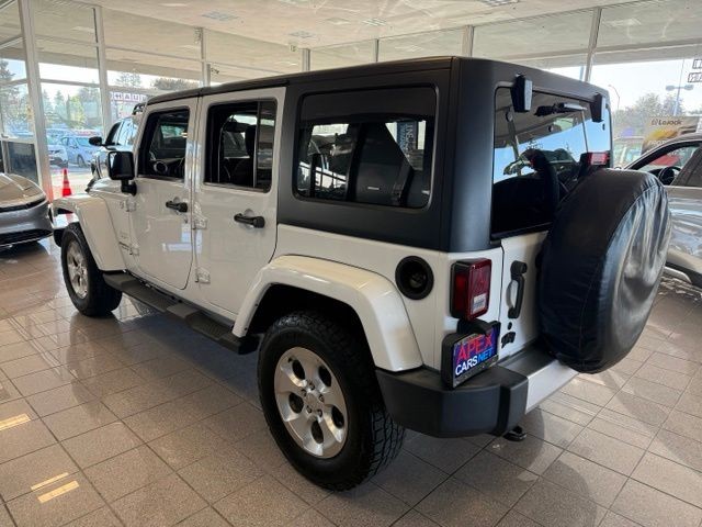 Jeep Wrangler Unlimited Vehicle Full-screen Gallery Image 05