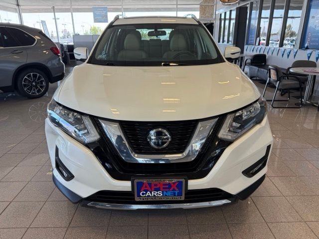 Nissan Rogue Vehicle Full-screen Gallery Image 08