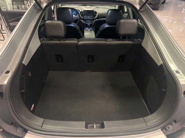 Chevrolet Volt Vehicle Full-screen Gallery Image 13