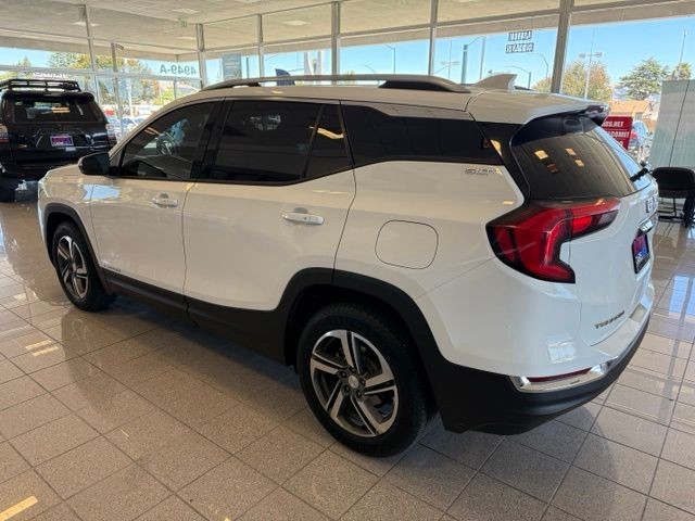 GMC Terrain Vehicle Full-screen Gallery Image 08