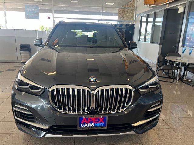 BMW X5 Vehicle Full-screen Gallery Image 18