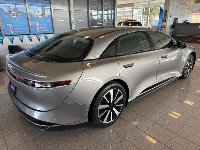 Lucid Air Vehicle Full-screen Gallery Image 06