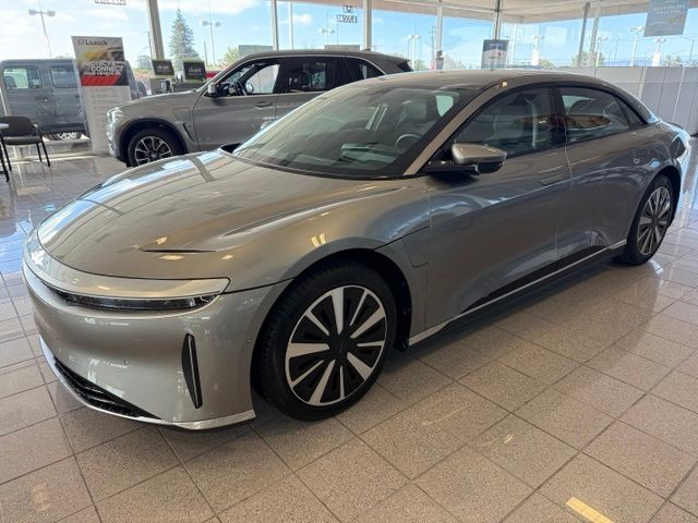 Lucid Air Vehicle Full-screen Gallery Image 09