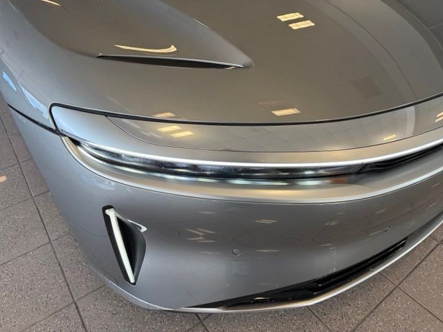 Lucid Air Vehicle Full-screen Gallery Image 12