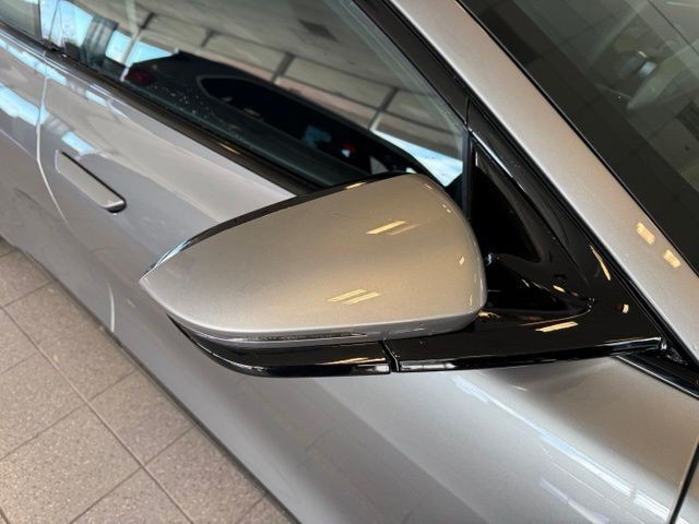 Lucid Air Vehicle Full-screen Gallery Image 14