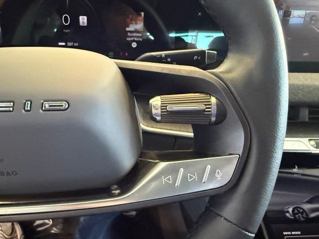 Lucid Air Vehicle Full-screen Gallery Image 17