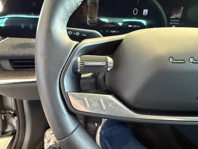 Lucid Air Vehicle Full-screen Gallery Image 18
