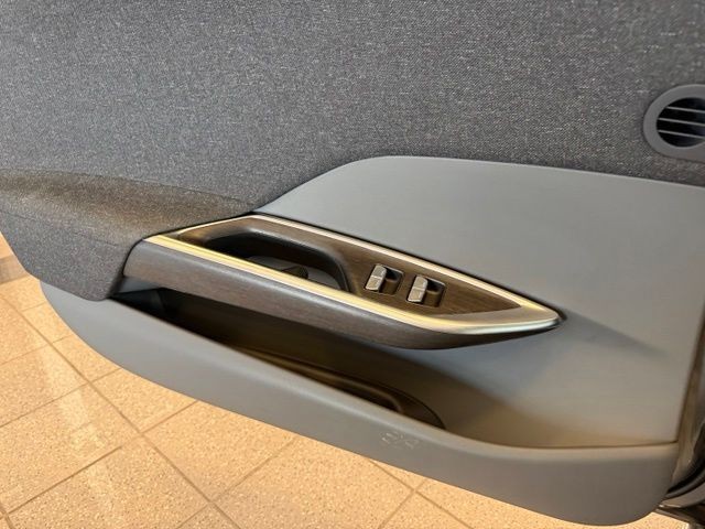 Lucid Air Vehicle Full-screen Gallery Image 20